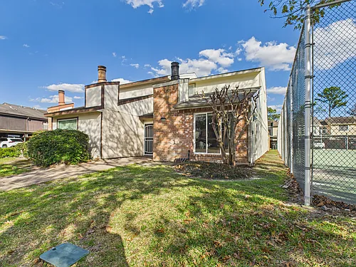 7836 Bateman Ln Photo 1