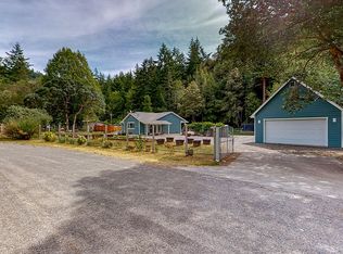 410 Ackerman Ln, Carlotta, CA 95528