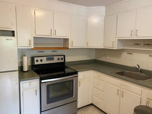 145 Warren St APT 5, Watertown, MA 02472