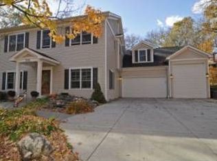 3116 Grovleand School Rd, Minnetonka, MN 55391