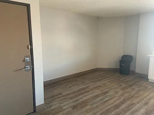 The Bigelow Apartments — Photo 27