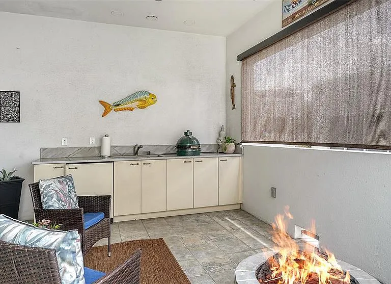 235 Cocoanut Ave #106B — Photo 40