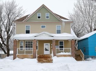 420 2nd Ave NE, East Grand Forks, MN 56721