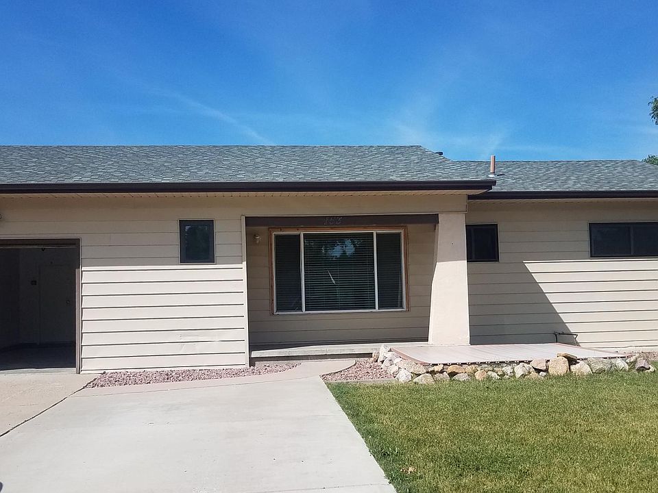 No smoking, No pets.