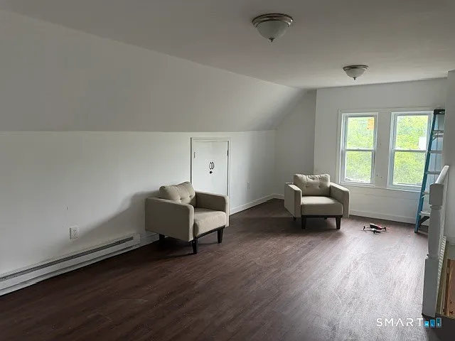 1403 Boston Ave — Photo 5