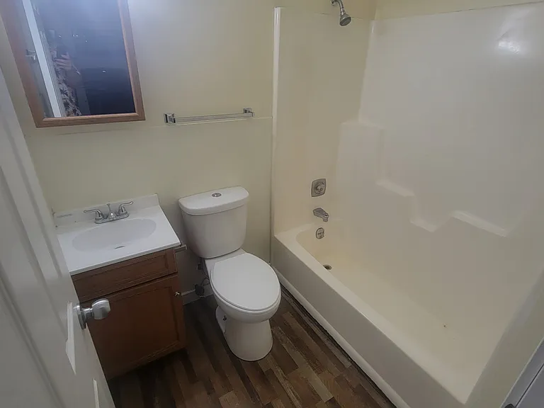 425 10th St N #6 — Photo 9