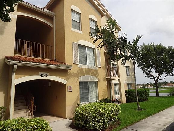 3rd image of 4240 San Marino Blvd APT 205