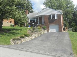 271 Oaklyn Rd, Bethel Park, PA 15102