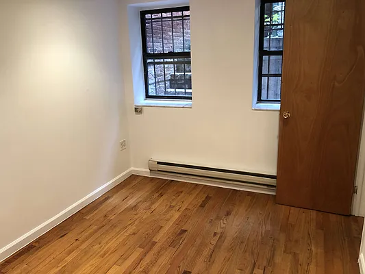 Rented by GreenVill Real Estate LLC | media 37