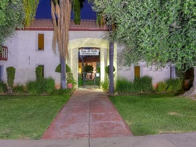 Building Photo