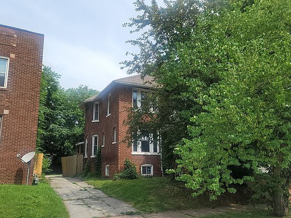 3rd image of 2419 Delmar Ave