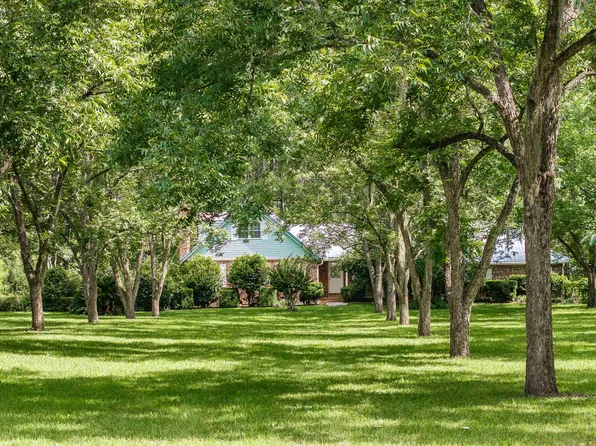 327 NE Cherry Lake Cir, Madison, FL 32340