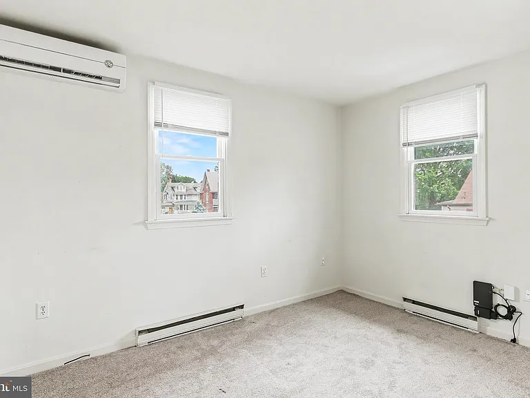 801 Bridge St #2 — Photo 9
