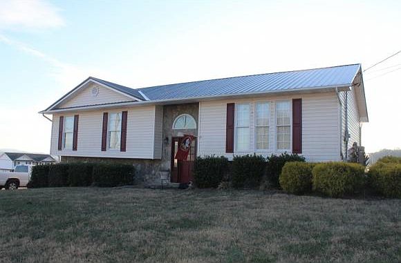 1st image of 382 Lauren Dr