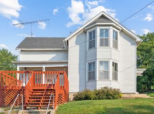 405 Plum St NE, Elkader, IA 52043