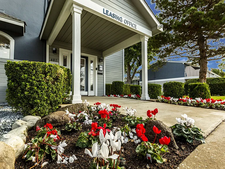 Leasing Office