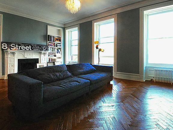 3rd image of 38 W 9th St APT 10