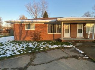47322 Atwater St, Chesterfield, MI 48047
