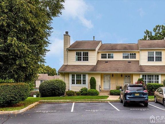3rd image of 129 Sunnyvale Ct