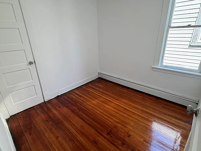337 3rd St #2 — Photo 9