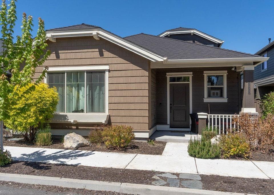 1st image of 2875 SW Yew Park Ln