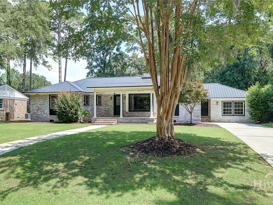 1st image of 12 Fallowfield Drive