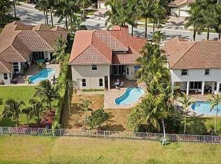 980 Marina Dr, Weston, FL 33327