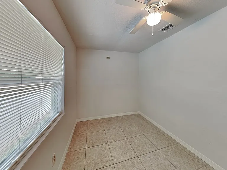 101 Samuel St — Photo 14