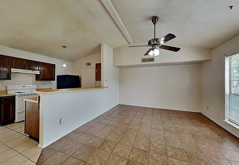 7313 Pineberry Rd — Photo 3