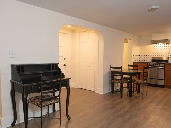 2324 NW Johnson St APT 8