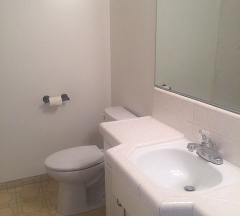 3rd image of 4752 McNab Ave