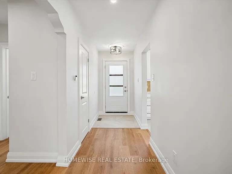 2182 Courtland Dr — Photo 9