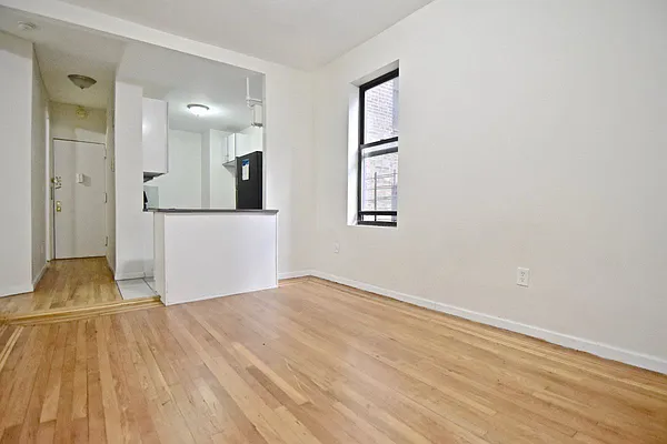 Rented by Bohemia Realty Group | media 4