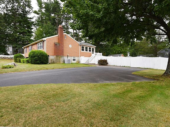5th image of 16 Arrow Dr
