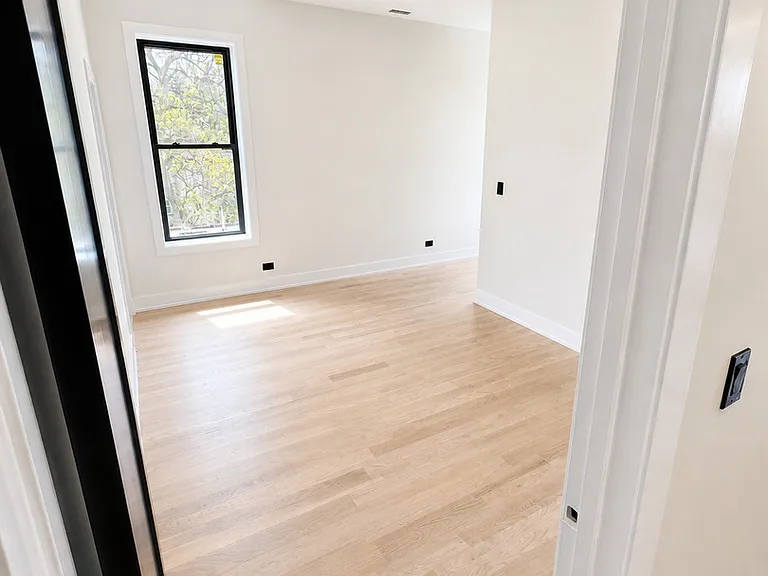 1416 N Maplewood Ave #3 — Photo 10