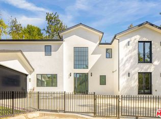 16815 Shileno Pl, Encino, CA 91436