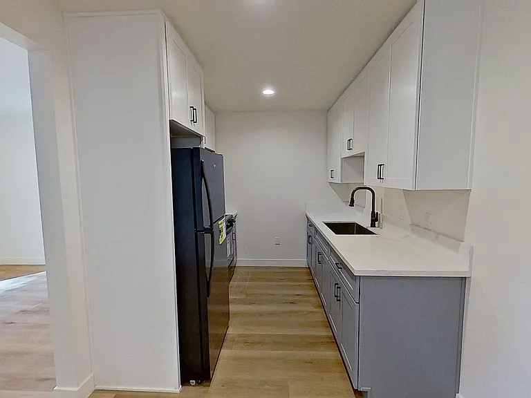 829 N Garfield St — Photo 55