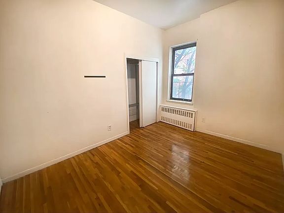 2nd image of 205 E 14th St APT 3D