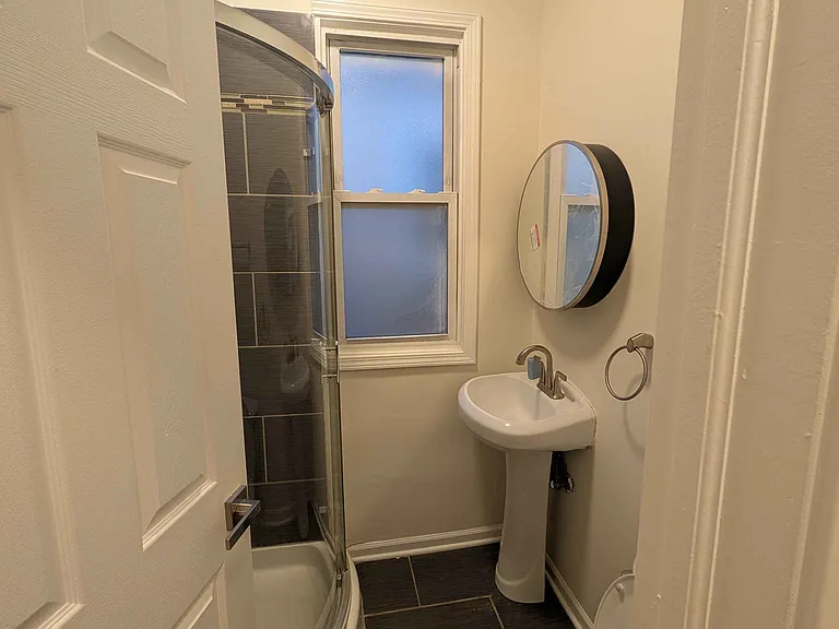 2302 N Hamlin Ave #2 — Photo 6