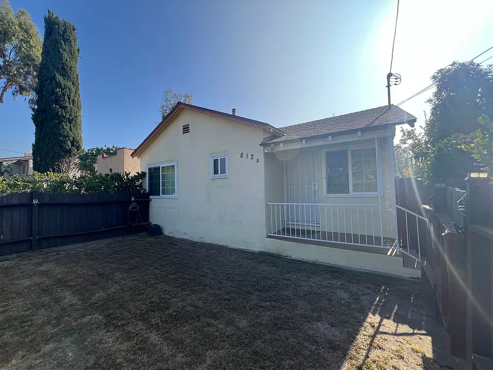 812 E Garfield Ave #B