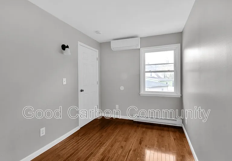84 Crane St #5 — Photo 14
