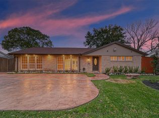 5422 Willowbend Blvd, Houston, TX 77096