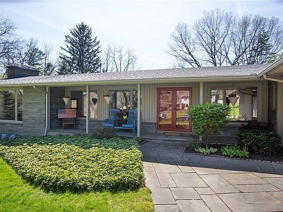 3rd image of 57 Hickory Ridge Rd
