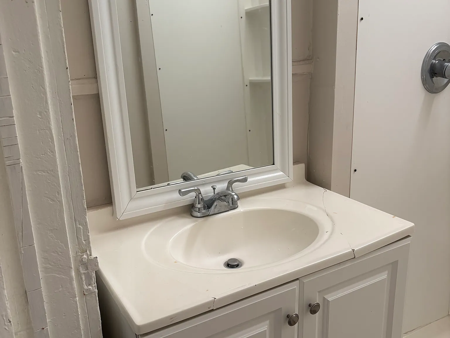 1 bed, 800 sqft, $1,000 — Photo 4