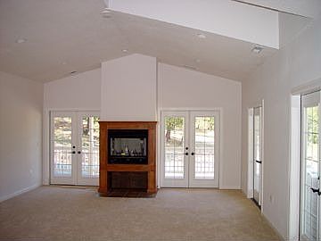 Living Rm. W/Fireplace