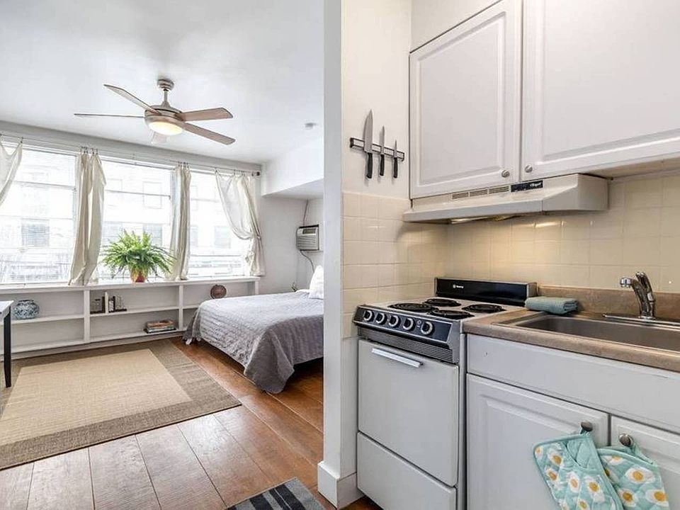 1st image of 22 Buttles Ave APT A