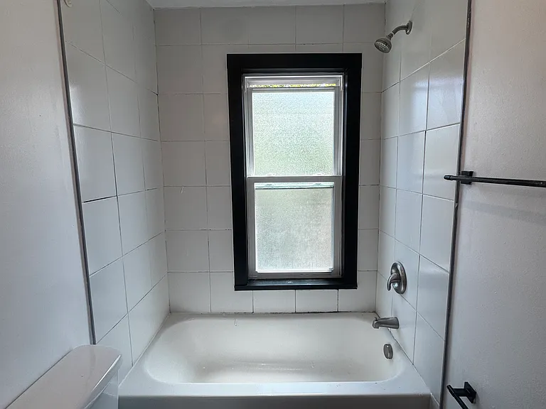 332 W 14th Ave — Photo 22