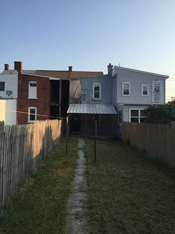 2nd image of 338 E Weidman St