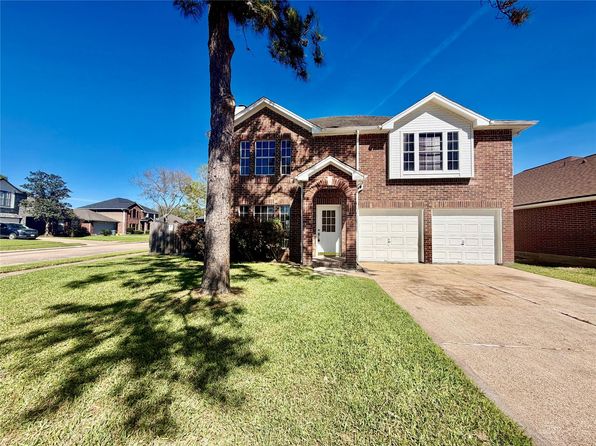 16907 Dusty Mill Dr W