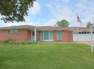 6220 N Grand Ave, Kansas City, MO 64118